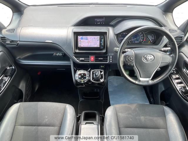 toyota noah 2018 CFJ1581740 image 2