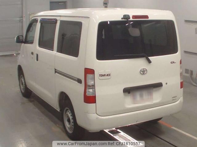 toyota townace-van 2022 CFJ1810557 image 2