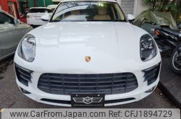 porsche macan 2017 CFJ1894729