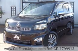 toyota voxy 2010 CFJ1799913