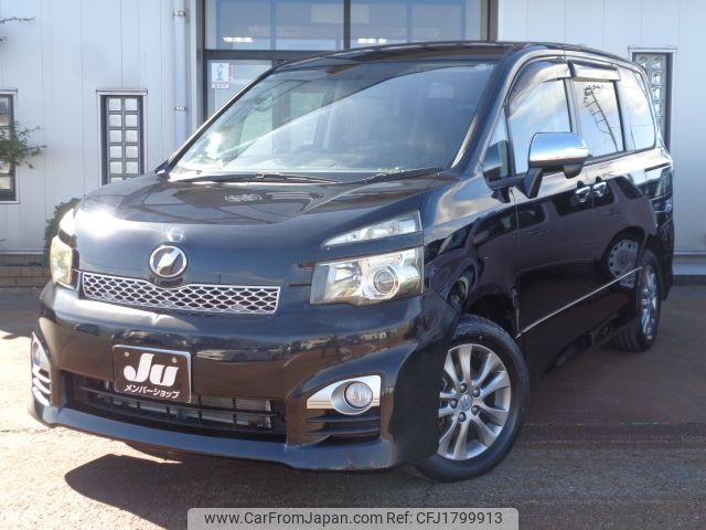 toyota voxy 2010 CFJ1799913 image 1