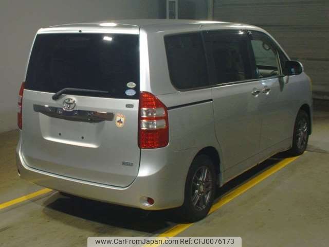 toyota noah 2011 -TOYOTA--Noah DBA-ZRR70G--ZRR70-0423236---TOYOTA--Noah DBA-ZRR70G--ZRR70-0423236- image 2