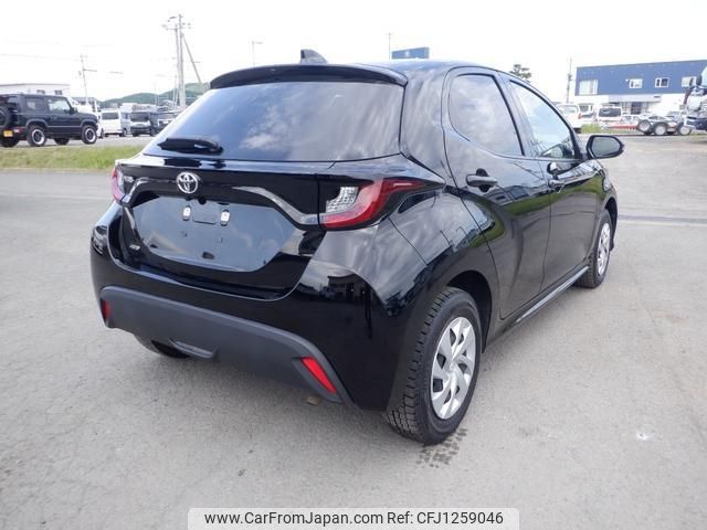toyota yaris 2023 CFJ1259046 image 2