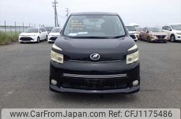 toyota voxy 2008 NIKYO_FK10043