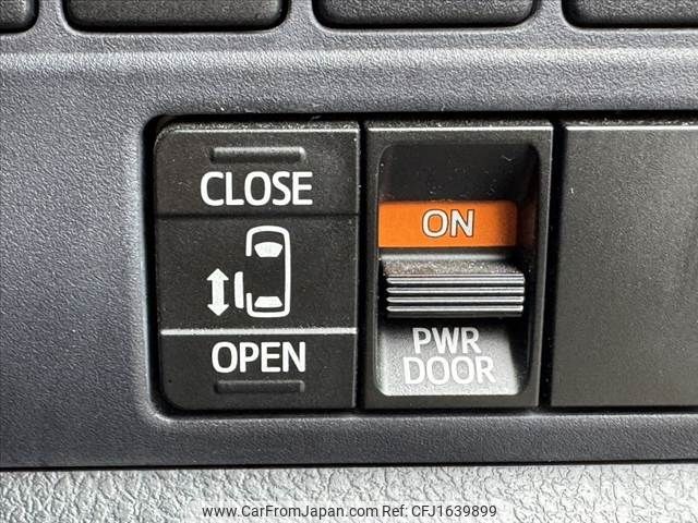 toyota voxy 2014 CFJ1639899 image 2