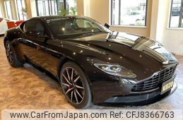 aston-martin-db11-2018-156576-car_98381867-cf40-466b-9fa5-d621d5e5b300