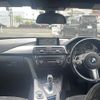 bmw 3-series 2013 -BMW--BMW 3 Series LDA-3D20--WBA3D36070NP74062---BMW--BMW 3 Series LDA-3D20--WBA3D36070NP74062- image 17