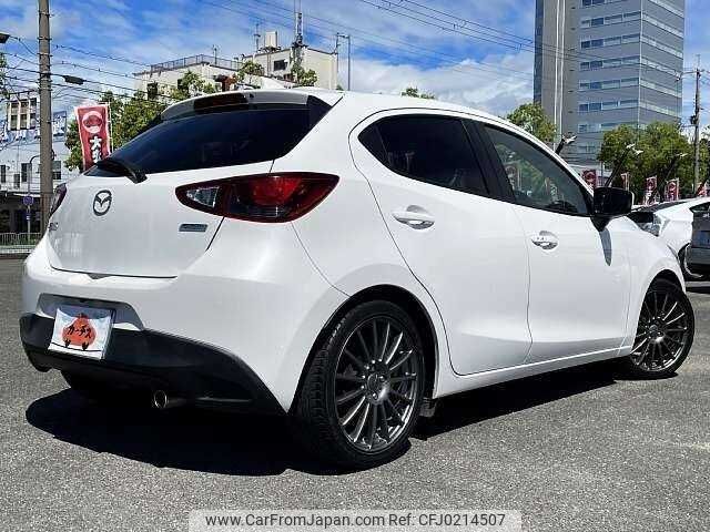 mazda demio 2015 504928-924232 image 2