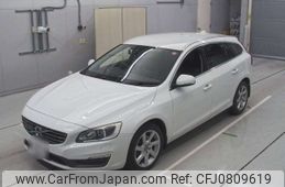 volvo v60 2014 -VOLVO 【なにわ 330た2570】--Volvo V60 FB4164T-YV1FW485BE1152044---VOLVO 【なにわ 330た2570】--Volvo V60 FB4164T-YV1FW485BE1152044-