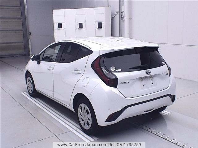 toyota aqua 2022 CFJ1735759 image 2