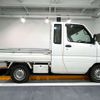 mitsubishi minicab-truck 2010 CMATCH_U00045687028 image 8