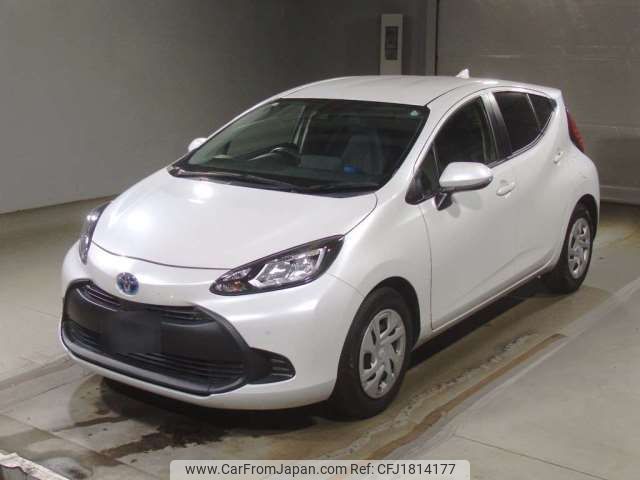toyota aqua 2021 CFJ1814177 image 1