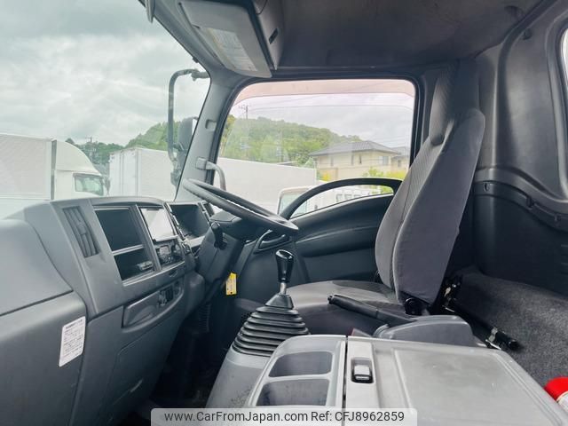 isuzu forward 2015 CFJ8962859 image 2