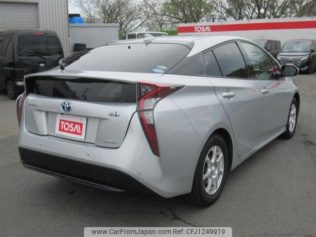 toyota prius 2018 quick_quick_ZVW55_ZVW55-8062920 image 2