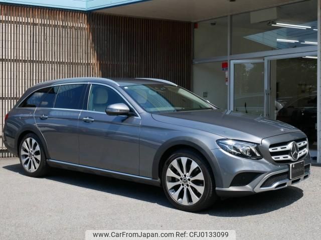 mercedes-benz e-class 2018 quick_quick_LDA-213217_WDD2132172A416928 image 2