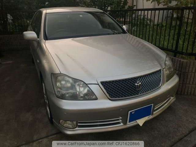toyota crown 2004 CFJ1620866 image 1