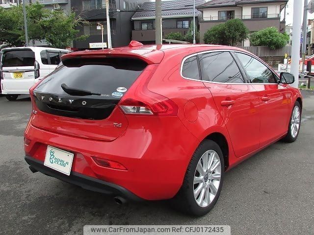 volvo v40 2015 -VOLVO--Volvo V40 MB4164T--F2235378---VOLVO--Volvo V40 MB4164T--F2235378- image 2