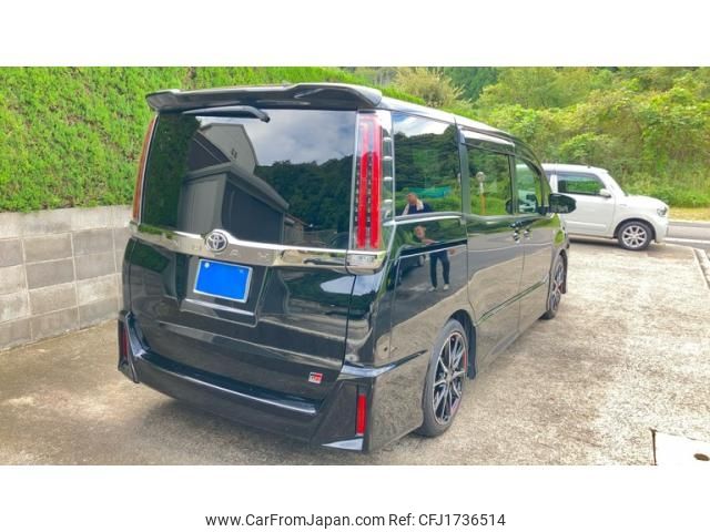 toyota noah 2018 CFJ1736514 image 2