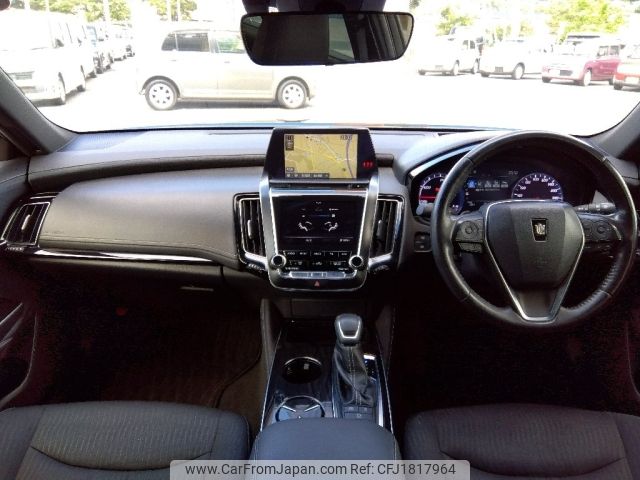 toyota crown 2018 CFJ1817964 image 2
