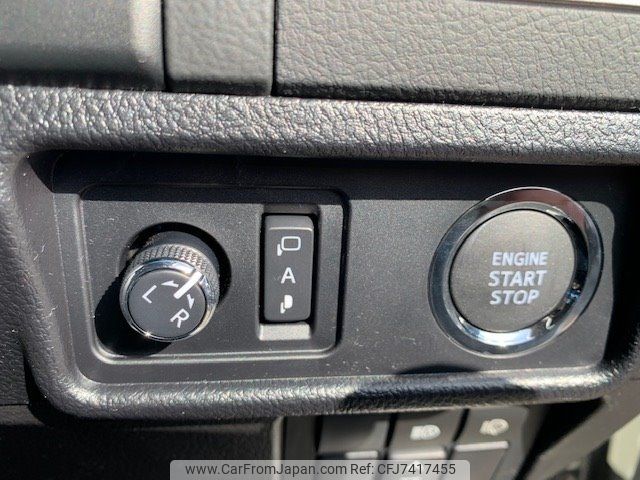 2022 Toyota Land Cruiser Prado TRJ150W - Car Price $39,636