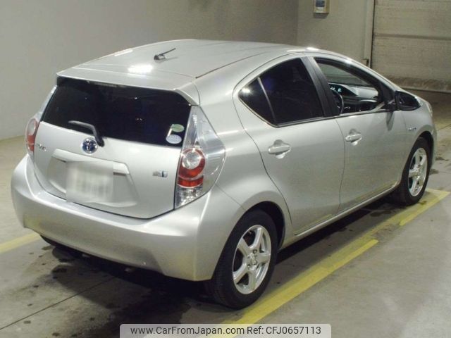 toyota aqua 2012 -TOYOTA 【函館 500ぬ2668】--AQUA NHP10-2034085---TOYOTA 【函館 500ぬ2668】--AQUA NHP10-2034085- image 2