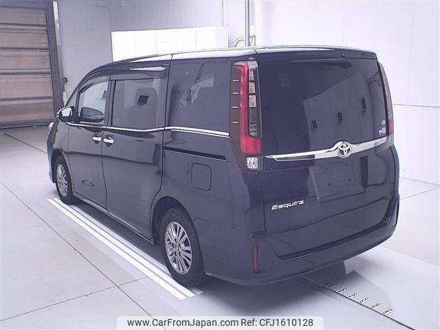 toyota esquire 2016 CFJ1610128 image 2