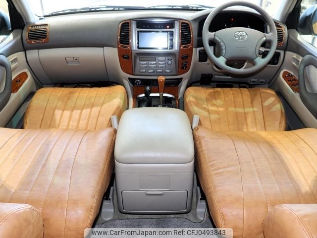 toyota land-cruiser-wagon 2004 -TOYOTA--Land Cruiser Wagon GH-UZJ100W--UZJ100-0149451---TOYOTA--Land Cruiser Wagon GH-UZJ100W--UZJ100-0149451- image 2