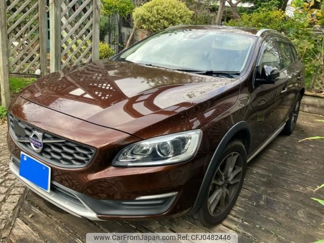 volvo v60 2017 -VOLVO--Volvo V60 LDA-FD4204T--YV1FZA8RDJ2045159---VOLVO--Volvo V60 LDA-FD4204T--YV1FZA8RDJ2045159- image 1