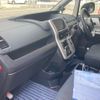 toyota voxy 2012 CFJ1704858 image 13
