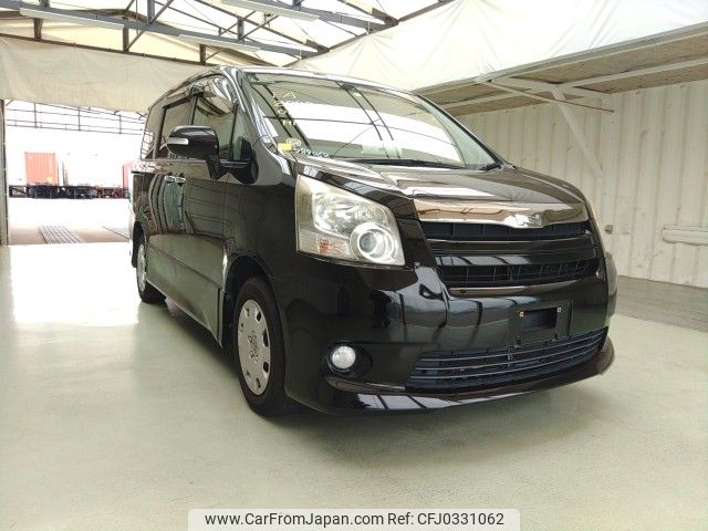 toyota noah 2008 ENHANCEAUTO_1_ea289062 image 1