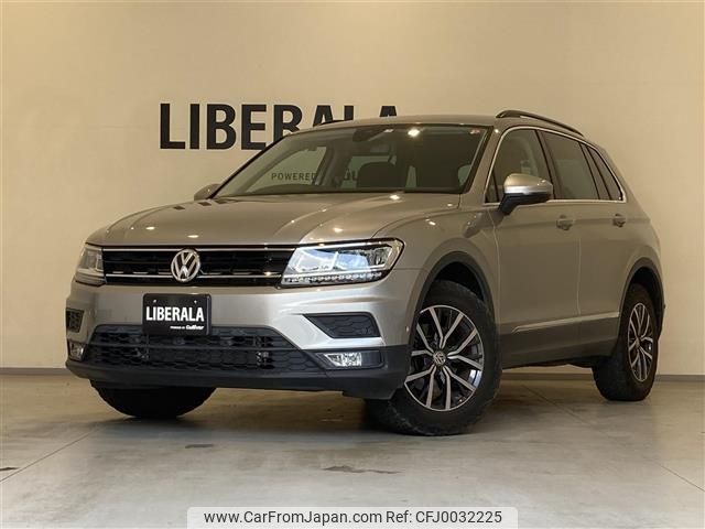 volkswagen tiguan 2019 -VOLKSWAGEN--VW Tiguan LDA-5NDFGF--WVGZZZ5NZKW889359---VOLKSWAGEN--VW Tiguan LDA-5NDFGF--WVGZZZ5NZKW889359- image 1