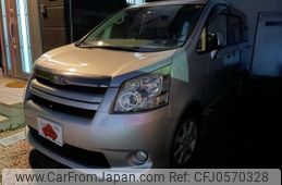 toyota noah 2008 -TOYOTA--Noah DBA-ZRR70W--ZRR70-0163670---TOYOTA--Noah DBA-ZRR70W--ZRR70-0163670-