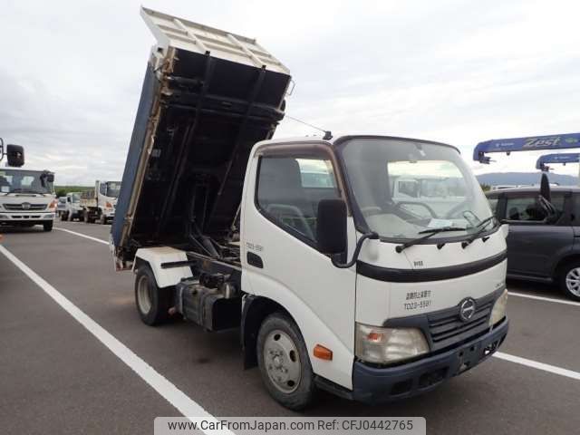 hino dutro 2011 -HINO--Hino Dutoro BKG-XZU304T--XZU304T-1012517---HINO--Hino Dutoro BKG-XZU304T--XZU304T-1012517- image 1