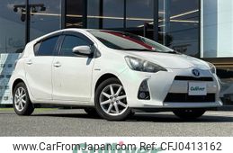 toyota aqua 2012 -TOYOTA--AQUA DAA-NHP10--NHP10-6073621---TOYOTA--AQUA DAA-NHP10--NHP10-6073621-