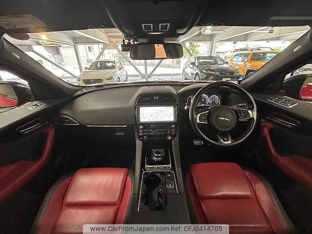 jaguar f-pace 2016 -JAGUAR--Jaguar F-Pace CBA-DC3VA--SADCA2AV7HA047892---JAGUAR--Jaguar F-Pace CBA-DC3VA--SADCA2AV7HA047892- image 2