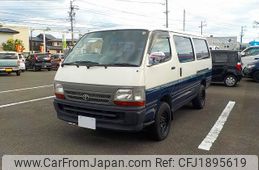 toyota hiace-van 2004 CFJ1895619