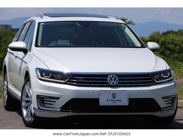 volkswagen passat 2016 quick_quick_3CCUK_WVWZZZ3CZGE172466 image 1