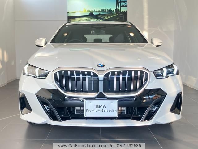 bmw 5-series 2025 CFJ1532635 image 2