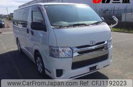 toyota regiusace-van 2017 CFJ1192023