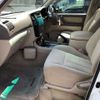 toyota land-cruiser-wagon 2006 -TOYOTA--Land Cruiser Wagon GH-UZJ100W--UZJ100-0158834---TOYOTA--Land Cruiser Wagon GH-UZJ100W--UZJ100-0158834- image 12