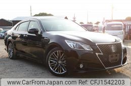 toyota crown-hybrid 2013 CFJ1542203