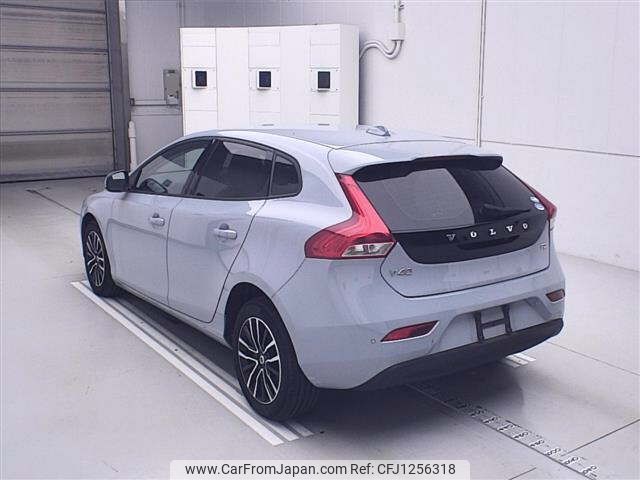 volvo v40 2018 -VOLVO--Volvo V40 MB4154T-K2553817---VOLVO--Volvo V40 MB4154T-K2553817- image 2