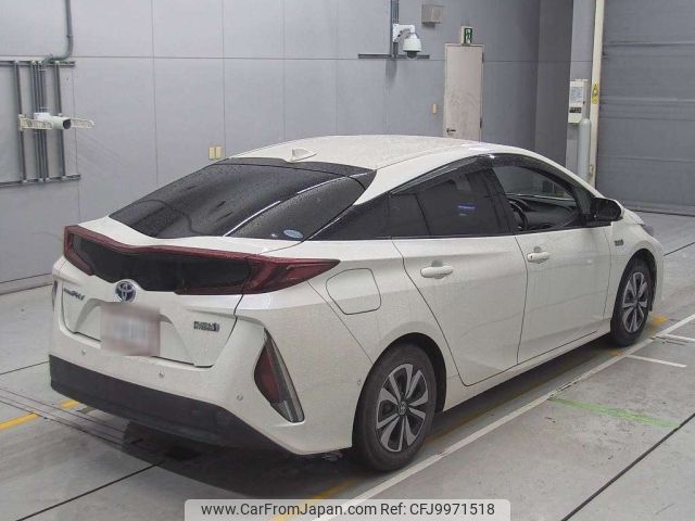 toyota prius-phv 2017 -TOYOTA--Prius PHV ZVW52-3010779---TOYOTA--Prius PHV ZVW52-3010779- image 2