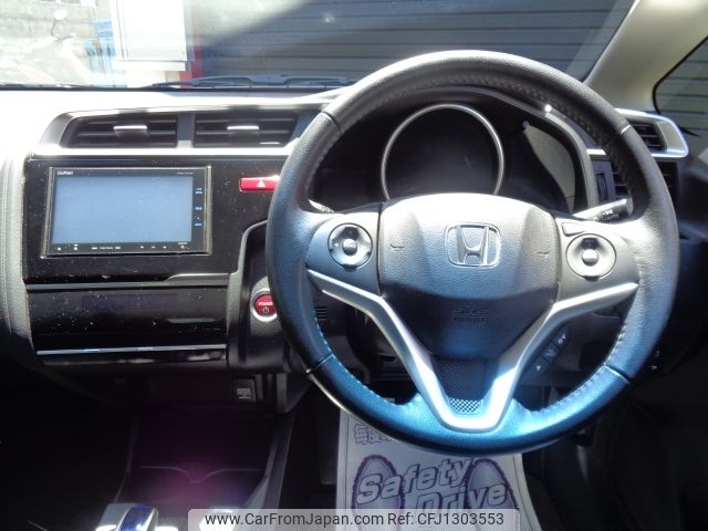 honda fit 2015 -HONDA--Fit DAA-GP5--GP5-4200688---HONDA--Fit DAA-GP5--GP5-4200688- image 2