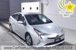 toyota prius 2017 -TOYOTA--Prius ZVW51-6055697---TOYOTA--Prius ZVW51-6055697-