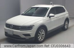 volkswagen tiguan 2017 -VOLKSWAGEN 【とちぎ 300も3999】--VW Tiguan 5NCZE-WVGZZZ5NZJW302422---VOLKSWAGEN 【とちぎ 300も3999】--VW Tiguan 5NCZE-WVGZZZ5NZJW302422-