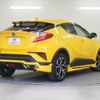 toyota c-hr 2017 quick_quick_DAA-ZYX10_ZYX10-2024741 image 2