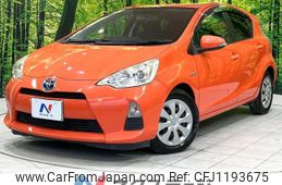 toyota aqua 2012 -TOYOTA--AQUA DAA-NHP10--NHP10-2141676---TOYOTA--AQUA DAA-NHP10--NHP10-2141676-