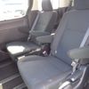 toyota voxy 2017 CFJ1730521 image 12