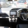 toyota voxy 2015 quick_quick_ZRR80W_ZRR80-0094569 image 3